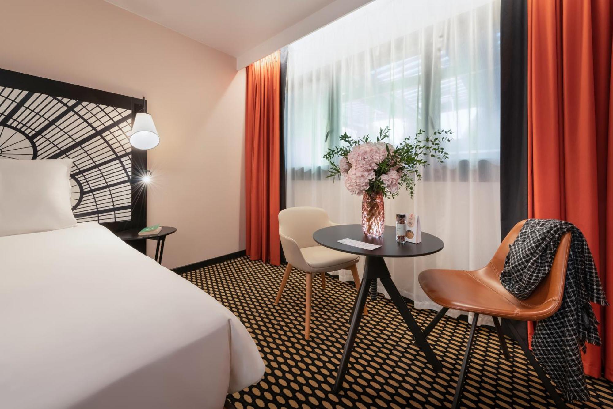 Hotel Mercure Paris Porte De Versailles Expo 4*